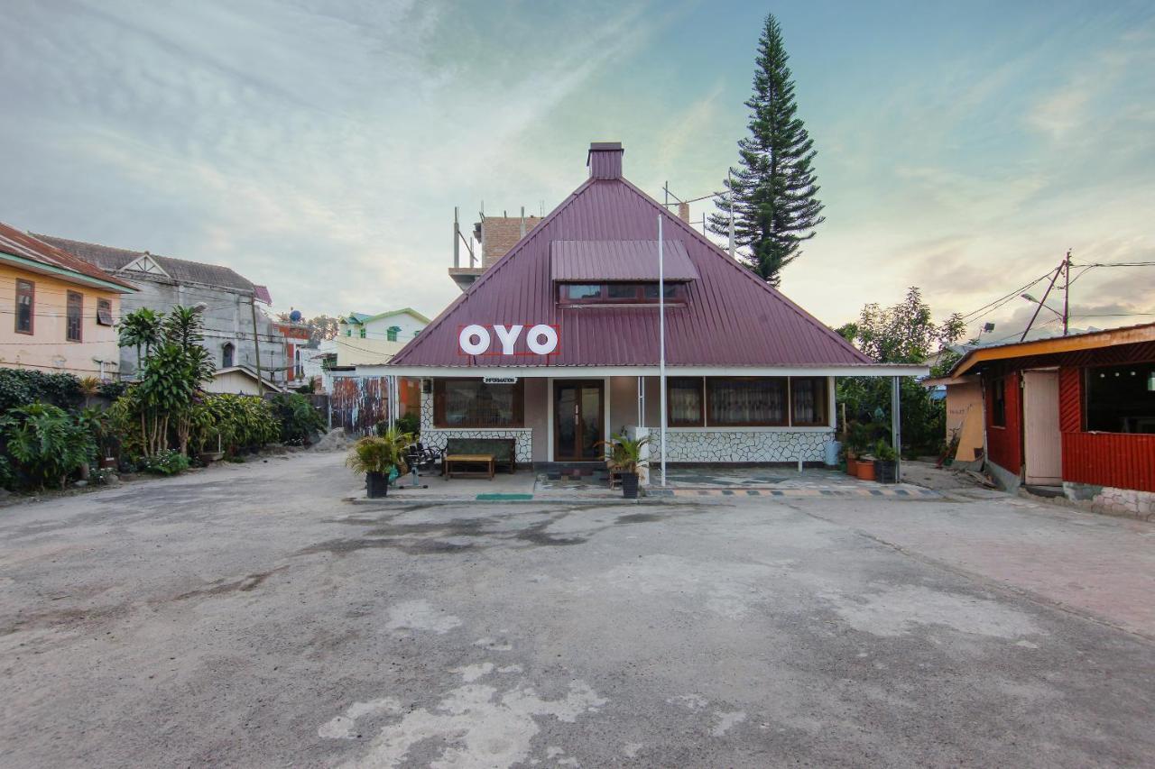 OYO 799 Hotel Dieng Berastagi Exterior foto